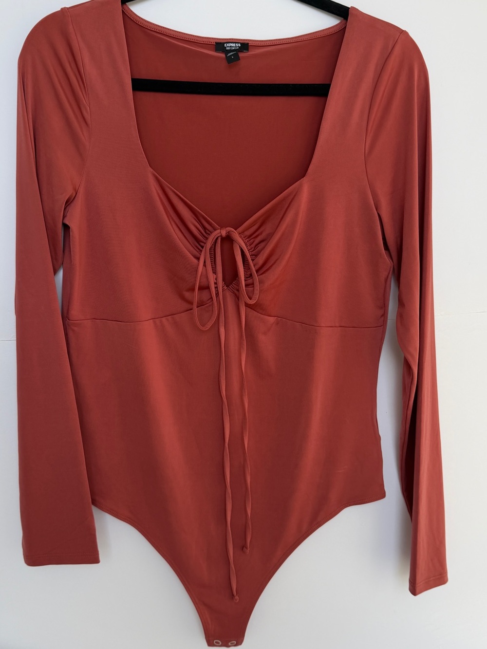 Express Body Contour Rust Ruched Tie Front Long Sleeve Bodysuit L